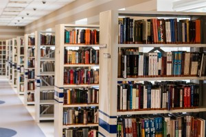 library-488690_1920